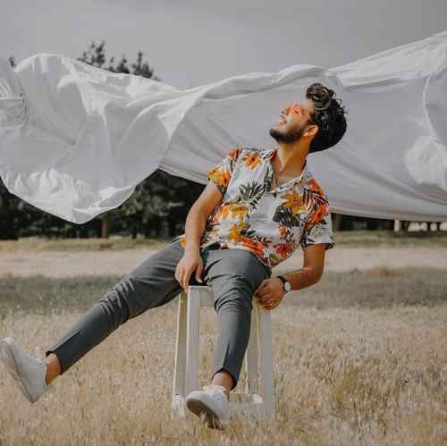 دانلود آهنگ محسن میدانی ابروکمون چشای مشکیت عزیزم کار داده دست من باز