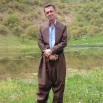 دانلود آهنگ دلسوز خالدی وه سر گردو بام گوله دیهاتی له قن شیرین تر ئه‌ له نباتی