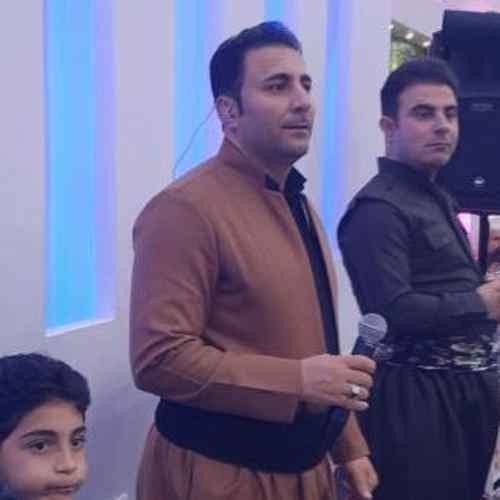 دانلود آهنگ آزاد جواهری پیمانه بوسین من و یارکم دس له دسی یک دوورله شارکم
