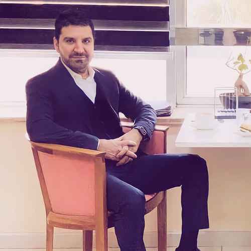 دانلود آهنگ زکریا عبدالله نازانم چون خوشمویستی تا ئو پڕی خوشە ویستی