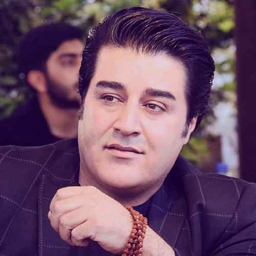 دانلود آهنگ مهدی یغمایی عجب حالیه عجب یاریه تو اینجایی و همین کافیه