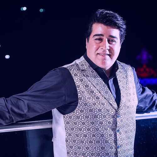 دانلود آهنگ مهدی یغمایی حس می کنم تو رو تو هر شب خودم