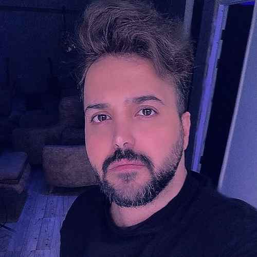 دانلود آهنگ علی عبدالمالکی کادوی تولدت دانلود آهنگ علی عبدالمالکی کادوی تولدت