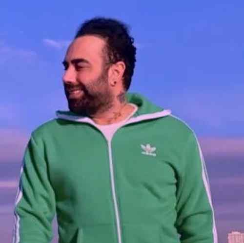 دانلود آهنگ یاسر محمودی شاید تو نشنیدی ولی من بارها گفتم بمون