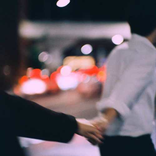 دانلود آهنگ دیشب داشتم خوابتو من میدیدم