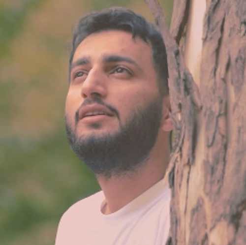 دانلود آهنگ درگیر من نووش می حرف ره نده گوش