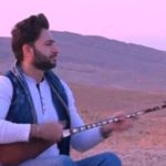 دانلود آهنگ غریبی میکنم با قاب عکست