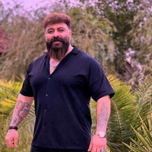 دانلود آهنگ گت آقا حسینی پرچم بالا