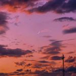 آهنگ دلم به هر صدایی به هر صدای پایی میلرزه میگه اومد یار پاشنه طلایی