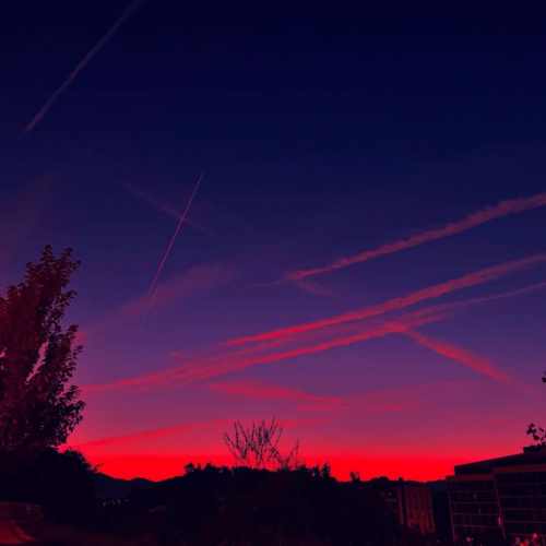 دانلود آهنگ نور شبای تاریک من نمیدونی ماهی چقد
