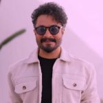 آهنگ عطر تو به جانم افتاد مرا داده بر باد